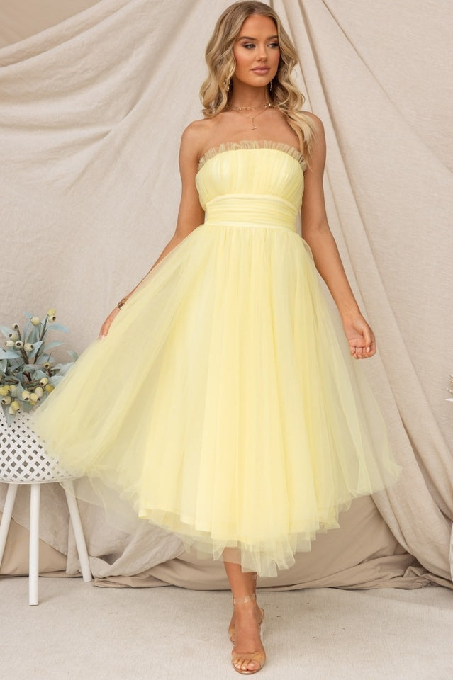Aera — Abito Lungo in Tulle