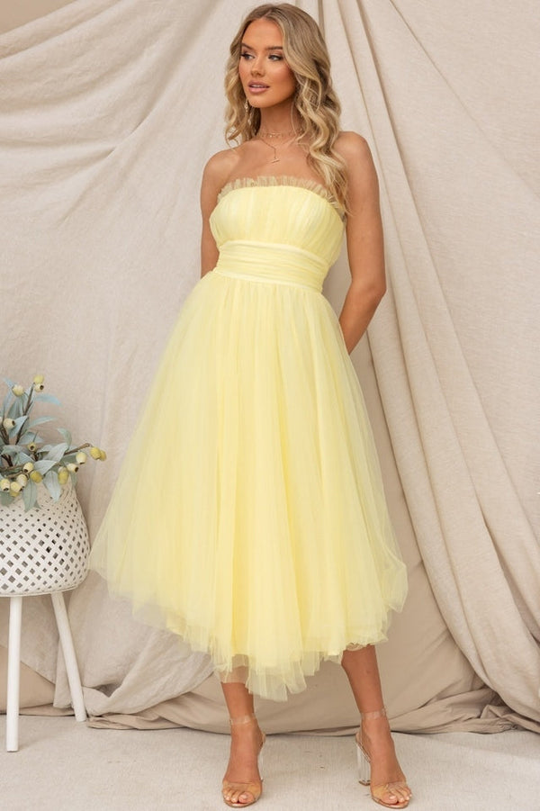 Aera — Abito Lungo in Tulle