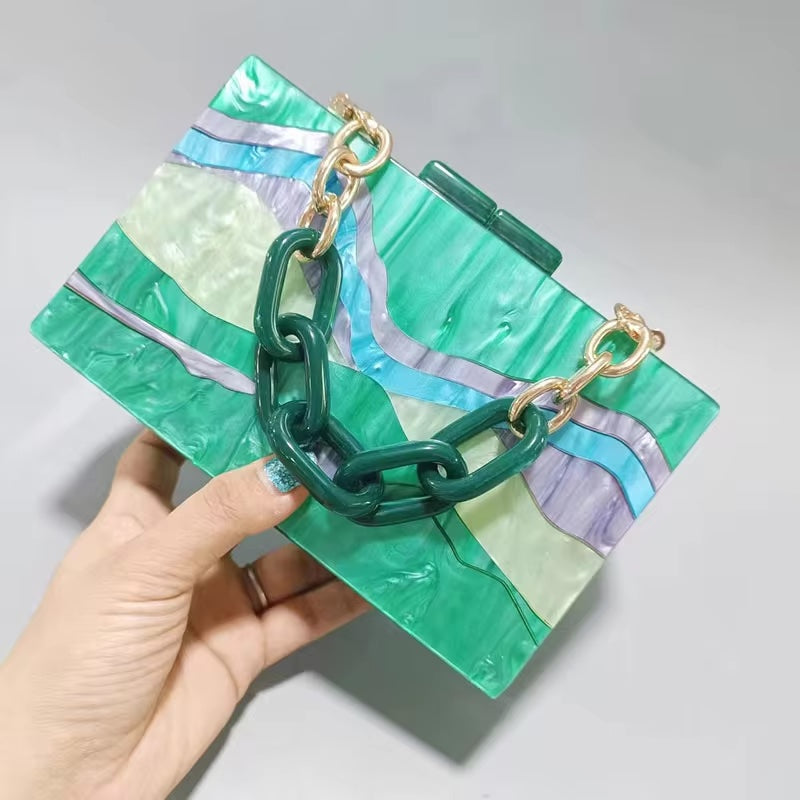 Cristina — Pochette con Catena