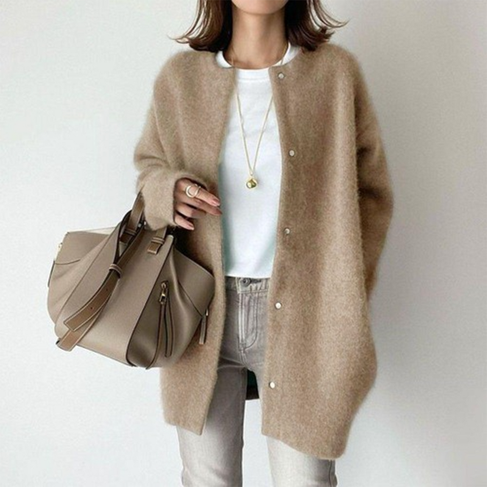 Lucia — Cardigan Elegante