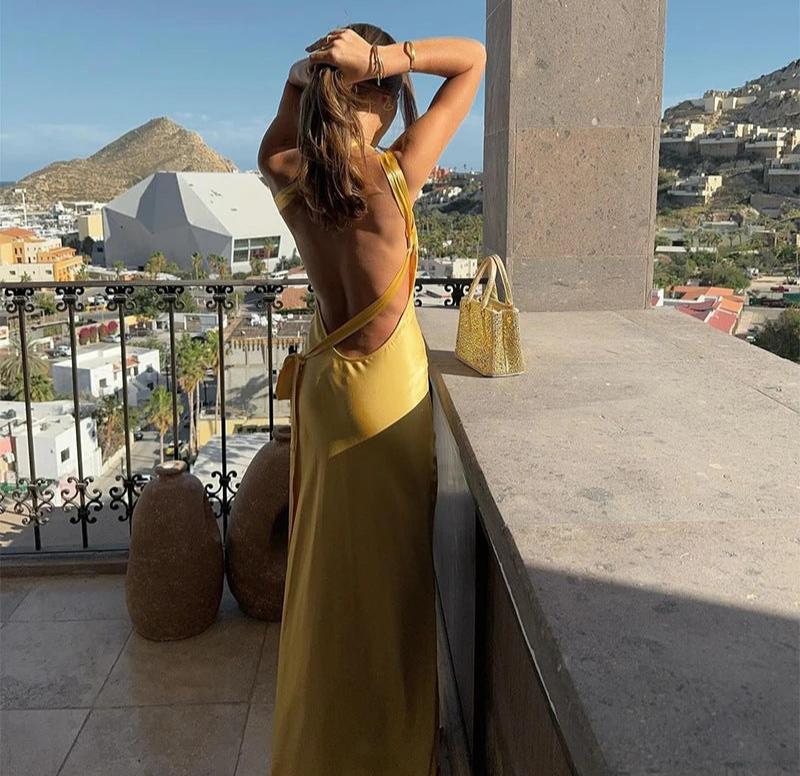 Sonia — Abito Spalle Scoperte con Lacci