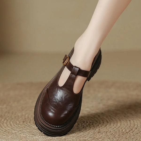 Luna — Scarpe Classiche con Cinturino a T