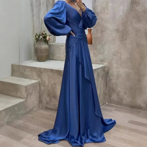 Adaline — Abito Lungo con Mantella Intramontabile