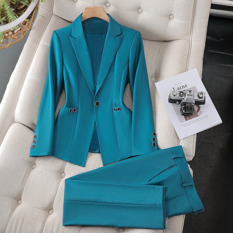 Wanda — Completo con Blazer Raffinato
