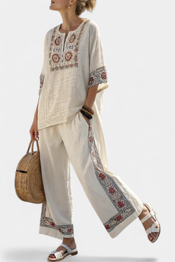 Tameric — Completo con Blusa Ricamata in Tessuto Grezzo e Pantaloni Ampi