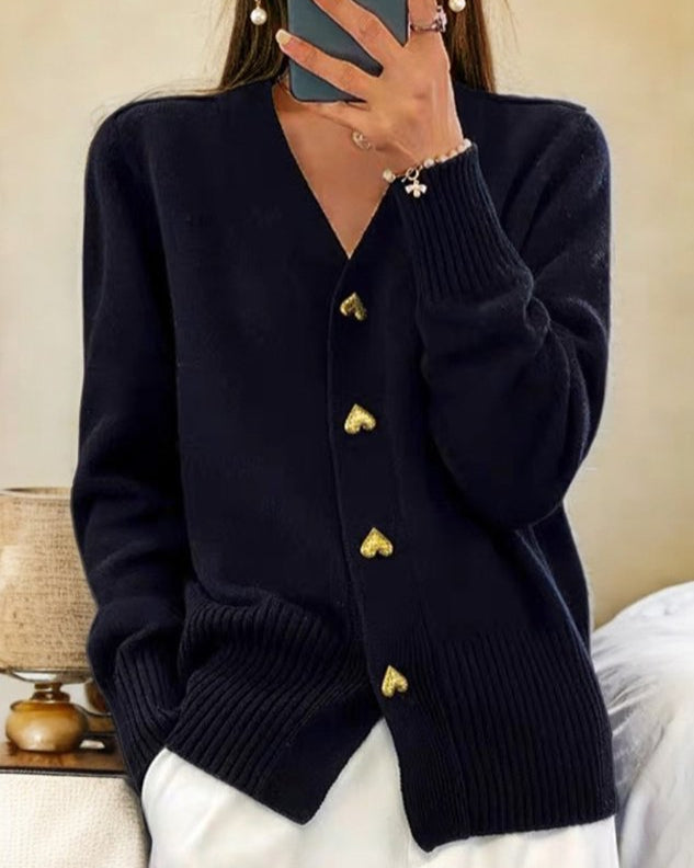 Adele — Cardigan Elegante con Bottoni a Cuore